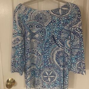 Lilly Pulitzer Waverly Top excellent preowned condition, fabulous vibrant colors